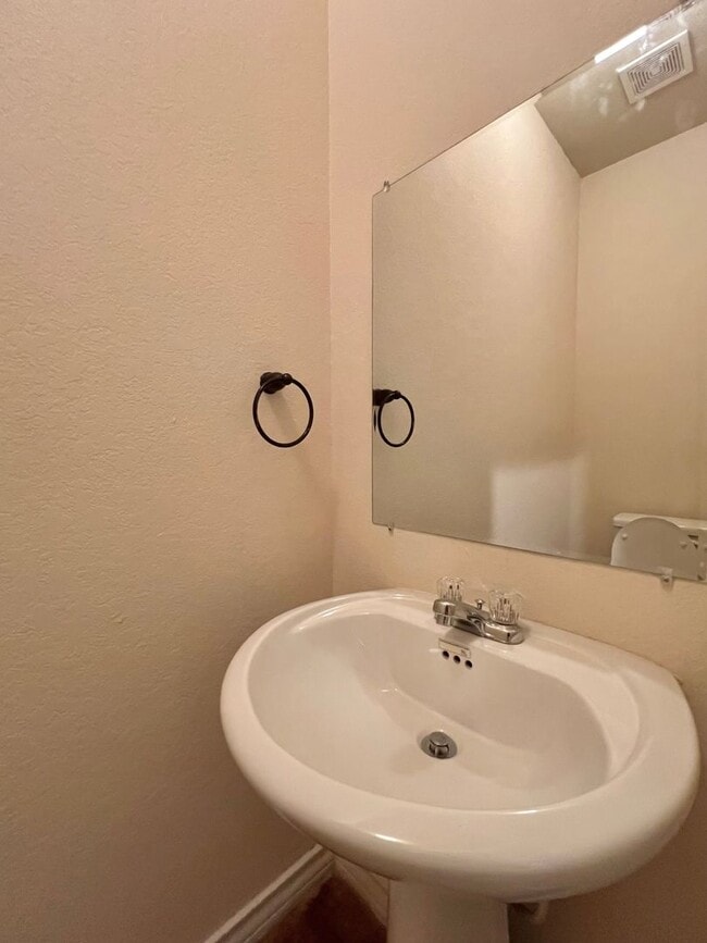 Building Photo - 6414 Attucks Ln