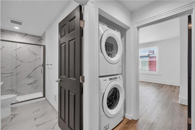 Building Photo - 3219 Kennett Sq