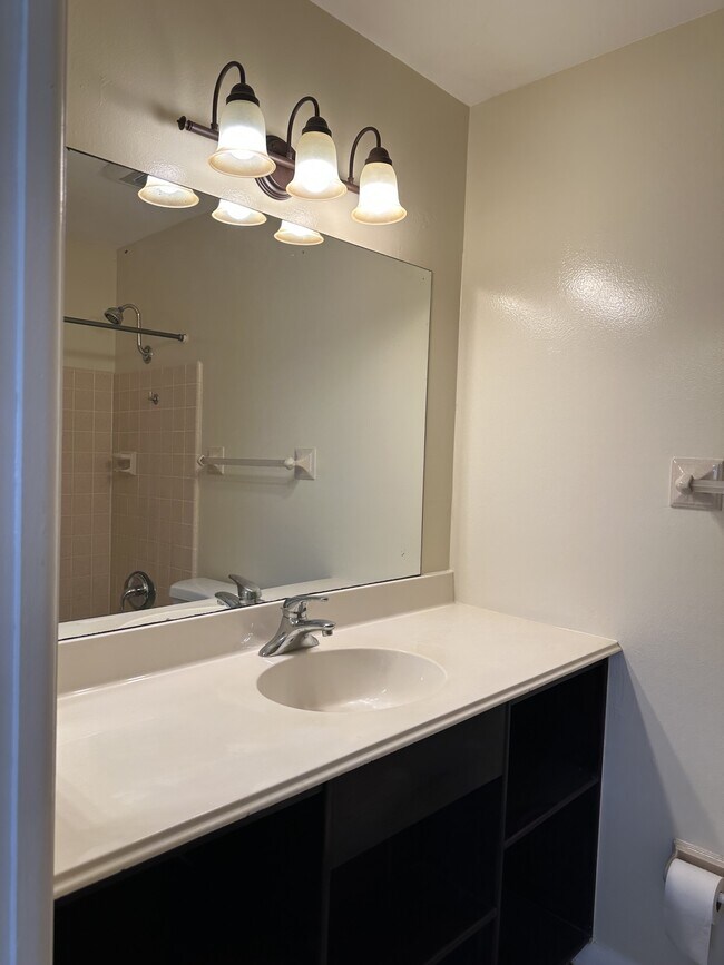 Building Photo - 6185 Deming Ave