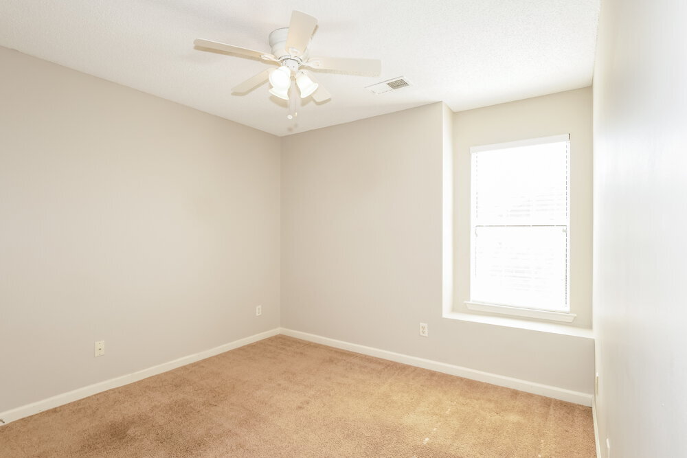 Building Photo - 1106 Cross Wood Ln