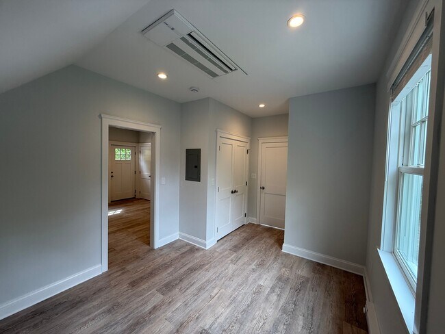 Building Photo - 91 Blue Ridge Rd