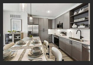 Building Photo - 4000 Anserra Trl