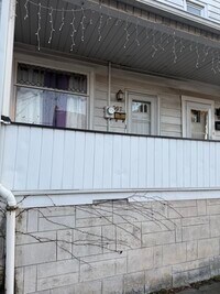 Building Photo - 395 Scott St