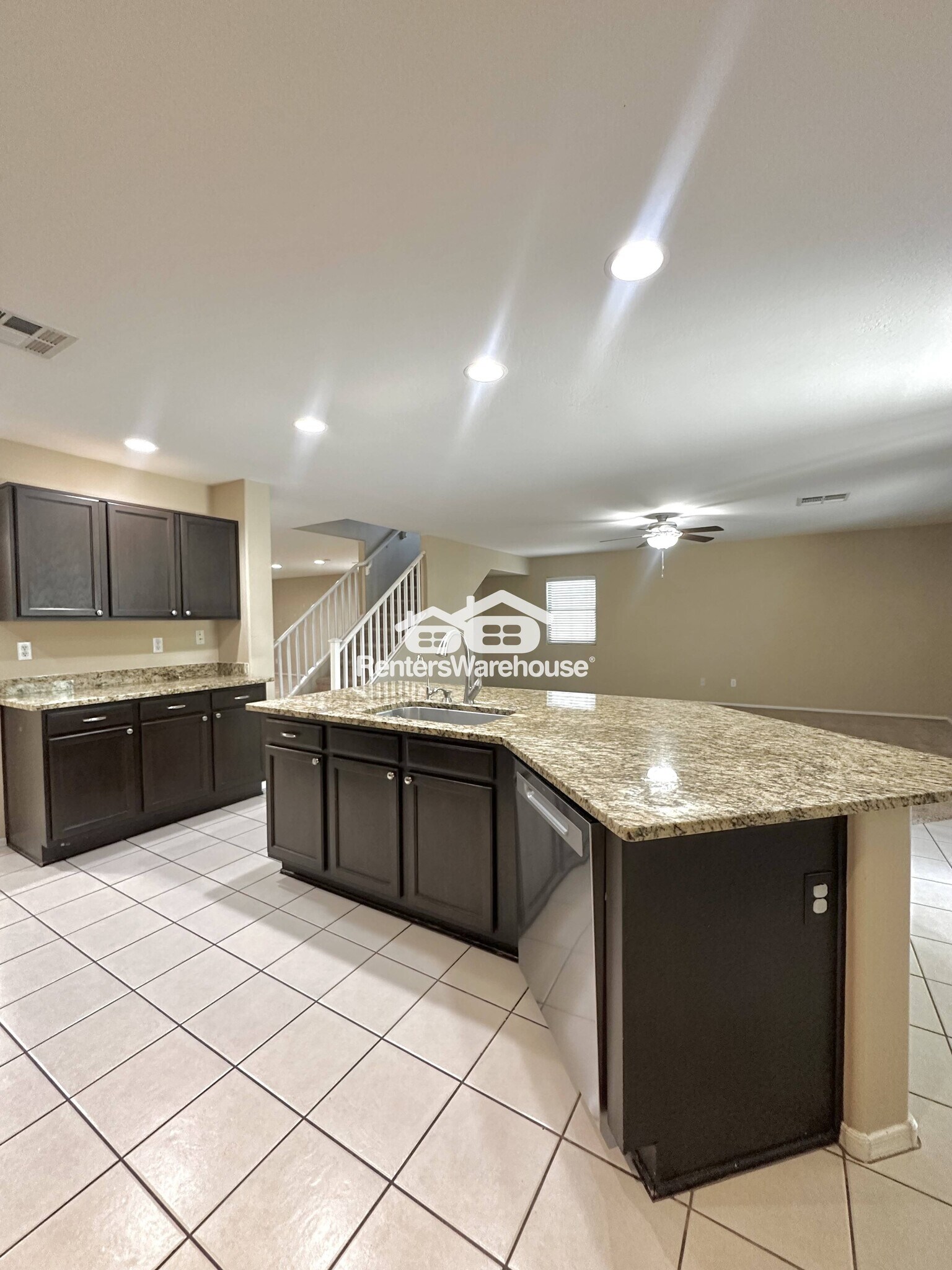 Building Photo - 9017 W Yukon Dr