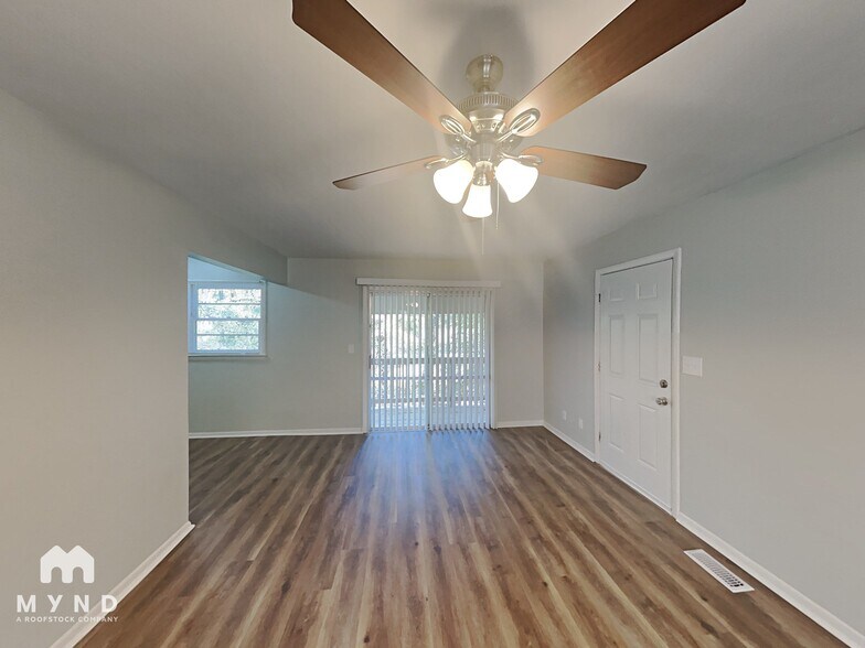 Building Photo - 3672 Stanford Cir