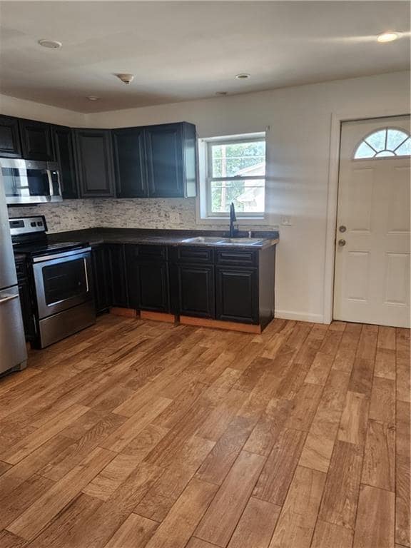 Building Photo - 181 Benefit St