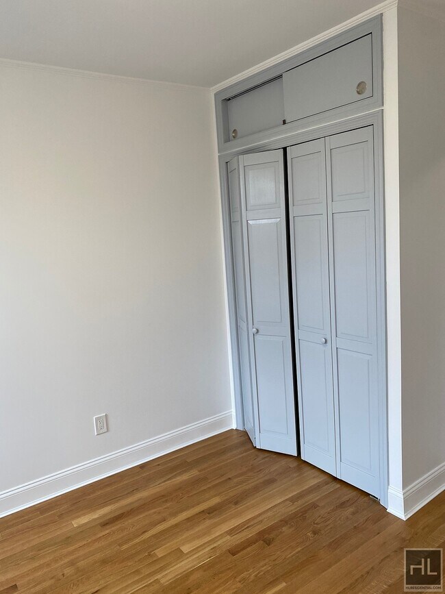 Building Photo - 328 EAST 9 STREET