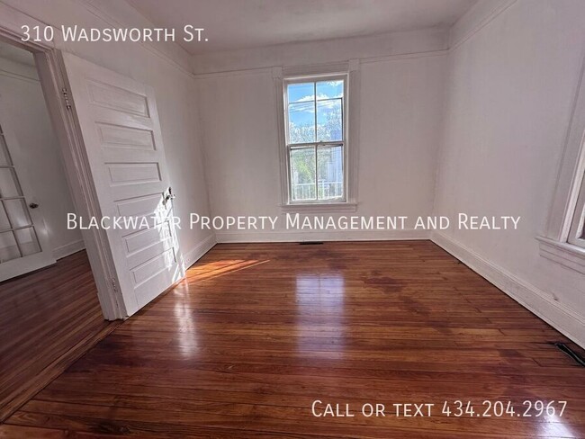 Building Photo - 310 Wadsworth St