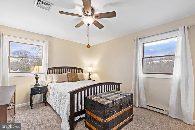 Building Photo - 1573 Garrisonville Rd