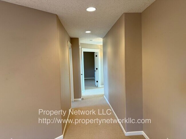 Building Photo - Spectacular 4 Bedroom Home in Gresham