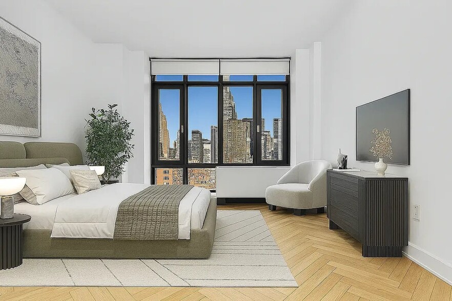 Building Photo - 49 E 34th St