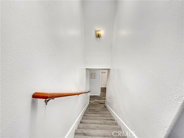 Building Photo - 468 W Huntington Dr