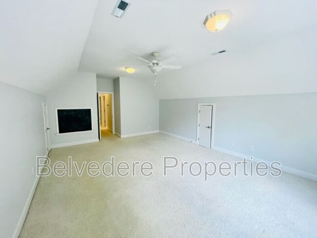 Building Photo - 4204 Peppervine Trail