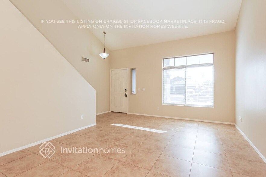 Building Photo - 9318 N 85th Dr
