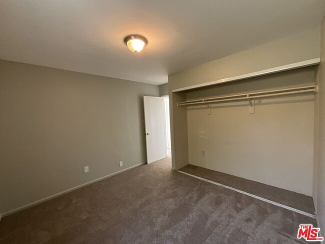 Building Photo - 214 S Ramona St
