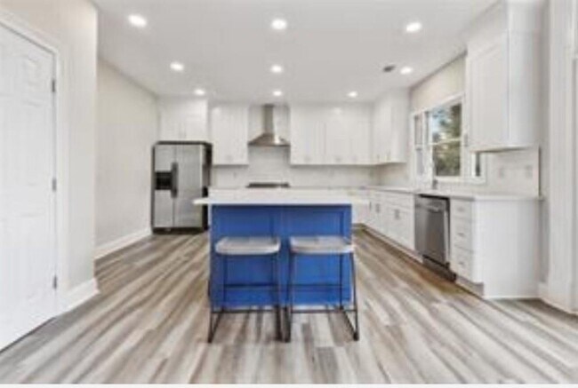 Building Photo - 590 Sweet Stream Trace
