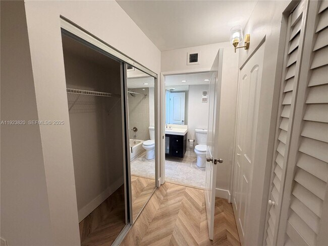 Building Photo - 13255 SW 88th Ln