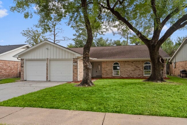 Building Photo - 335 Haymarket Ln