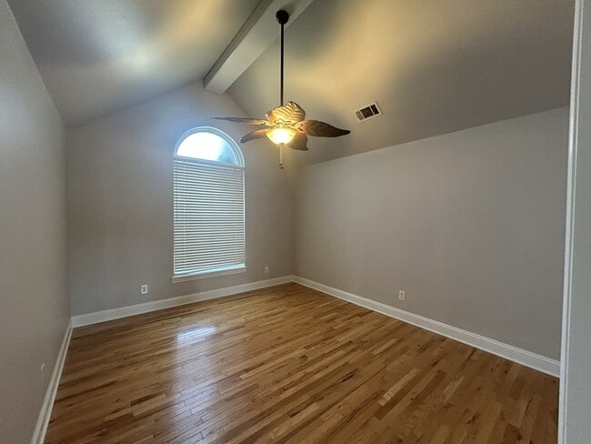 Building Photo - 4335 Georgia St