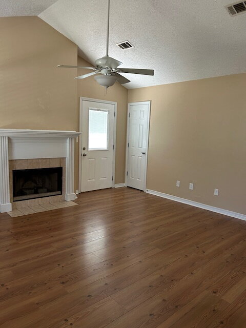 Building Photo - 2625 Weeping Willow Ln