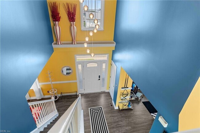 Building Photo - 115 Grandview Dr