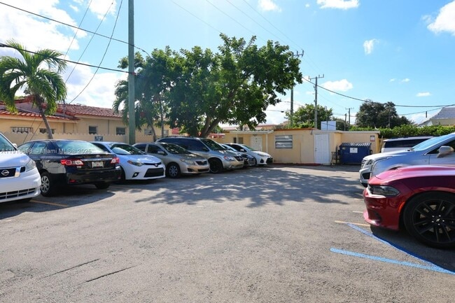 Building Photo - 2300 W Flagler St