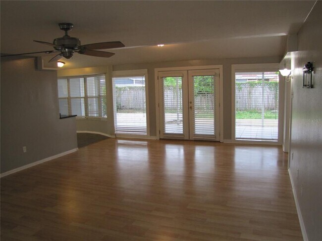 Building Photo - 7807 N Matanzas Ave