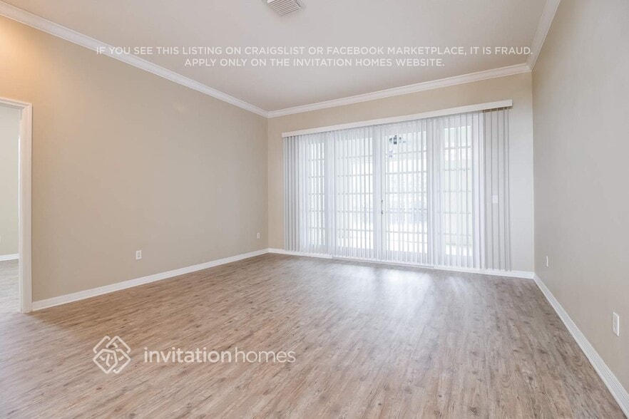 Building Photo - 594 Caledonia Pl