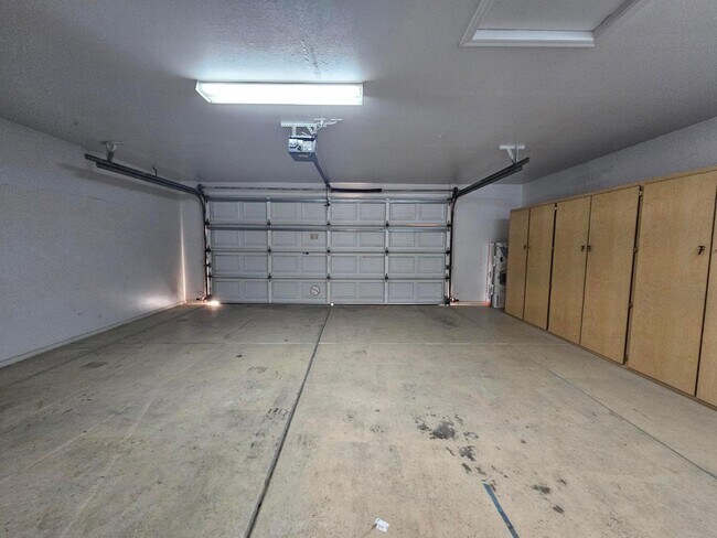 Building Photo - 2294 E Cherry Hills Pl