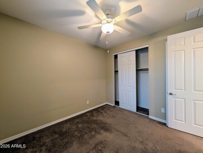 Building Photo - 923 S Osborn Ln