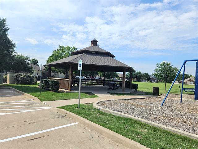Building Photo - 12140 Thicket Bend Dr