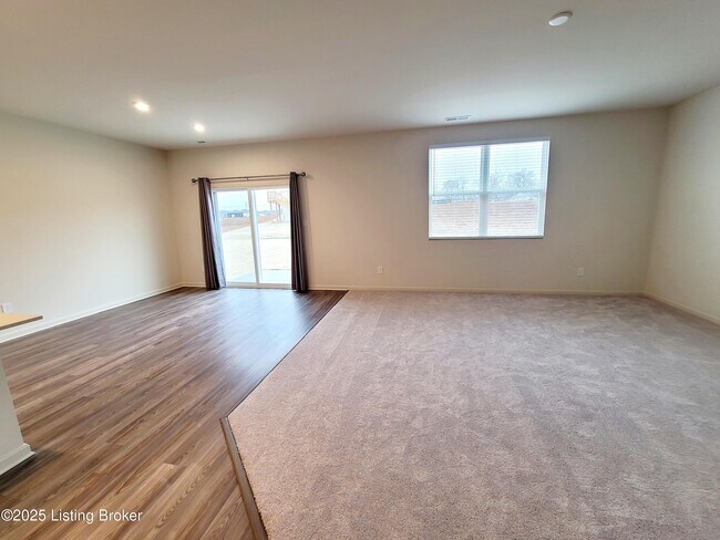Building Photo - 1003 Dry Run Ct