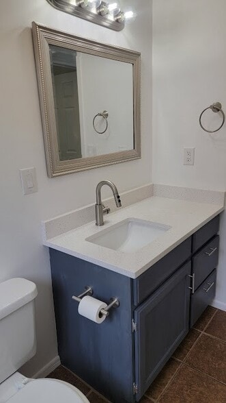 Building Photo - 653 E 4250 S