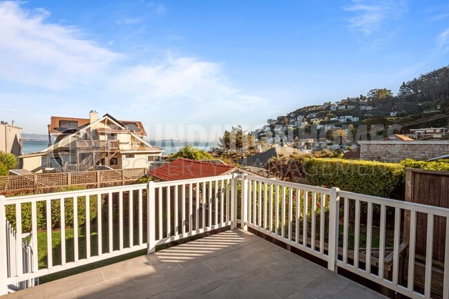Building Photo - VIDEO - Fenced Yard in Hurricane Gulch - V...