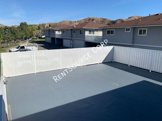 Building Photo - 20871 Plum Canyon Rd