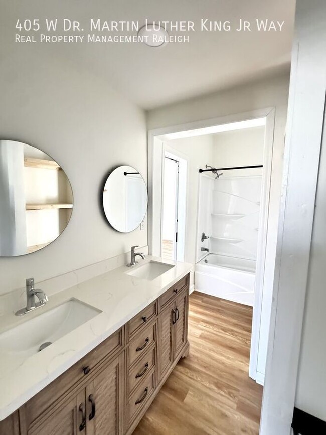 Building Photo - 405 W Dr. Martin Luther King Jr. Way