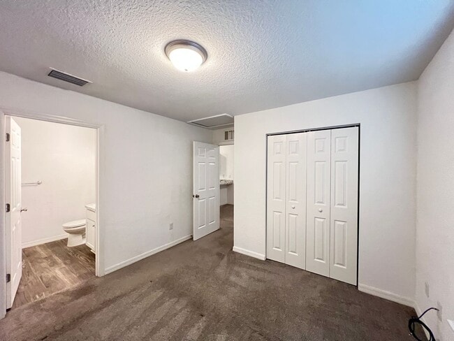 Building Photo - STUNNING 3 BD/2BA Home in Ocala!!!