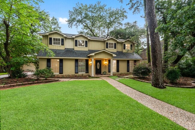Building Photo - 16815 Memorial Oaks Ln