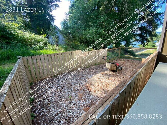 Building Photo - 2831 Lazer Ln