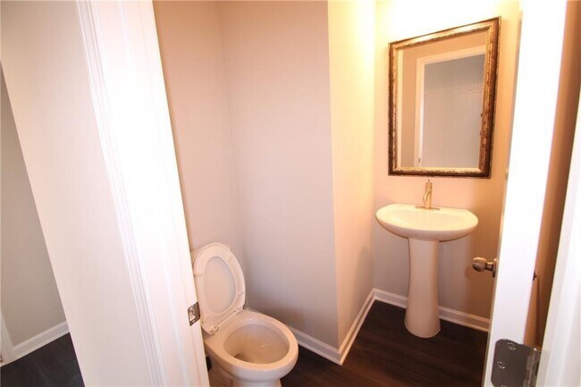 Building Photo - 4266 Waxwing St
