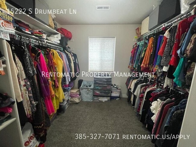 Building Photo - 15222 Drumbeat Ln