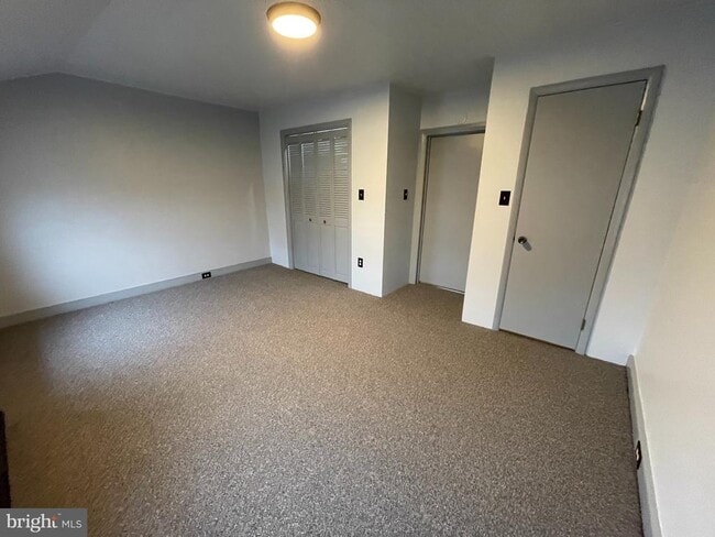 Building Photo - 105 Spring Garden St