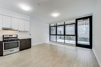 Building Photo - 4435 Piedmont Ave