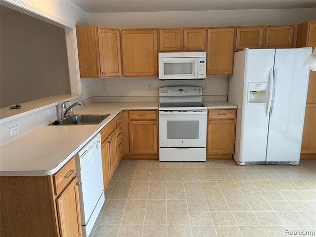 Building Photo - 28518 Carlton Way Dr