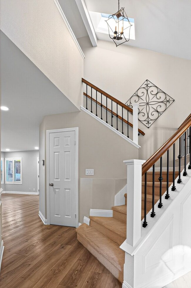 Building Photo - Exceptional Escondido Living — 4 Bed | 3 B...