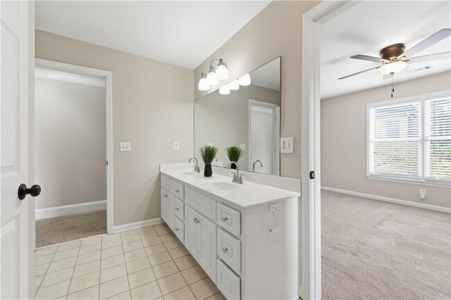 Building Photo - 2570 Wood Creek Ct NE