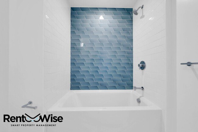 Building Photo - 450 Hayes St