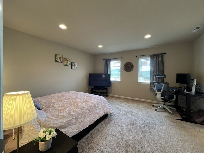 Building Photo - Stunning 4 Bedroom + Loft Bethany Home with Open Layout, Stainless Steel Kitchen, Two Car Garage ...
