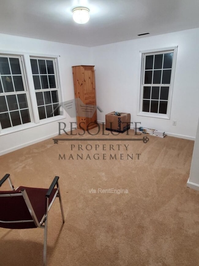 Building Photo - 7909 Zebulon Rd