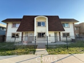 Building Photo - 249 E Jackson St
